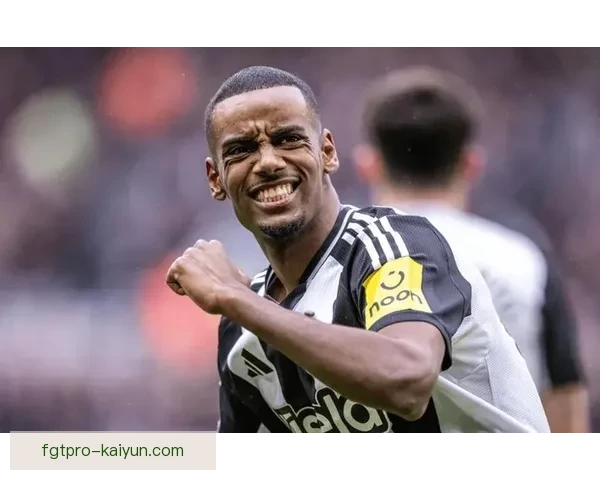 英超亚历山大·伊萨克状态回暖，近期表现备受关注