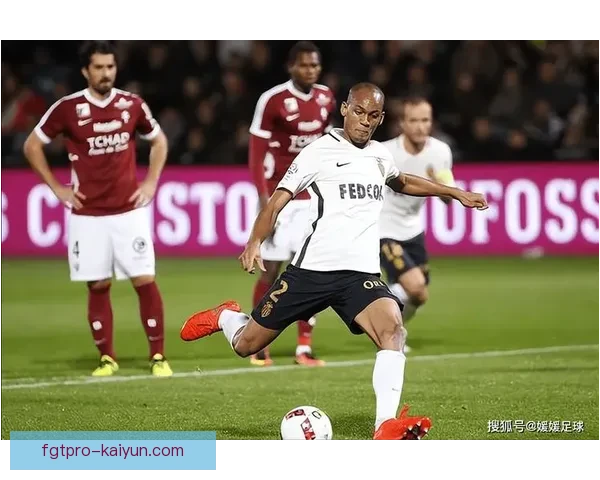 诺丁汉青训实力持续提升，年轻球员表现稳健稳健